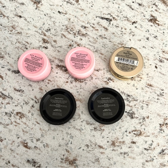 Ace Beaute Eyeshadow / Milani Eyeshadow / Max Studio Eye Shadow - Picture 2 of 3